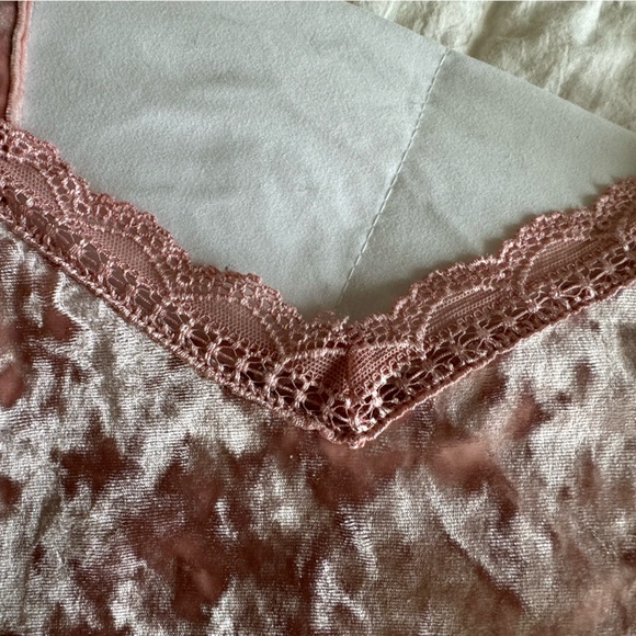 Pink Velvet Cami, Unknown Brand and Size - Picture 6 of 9